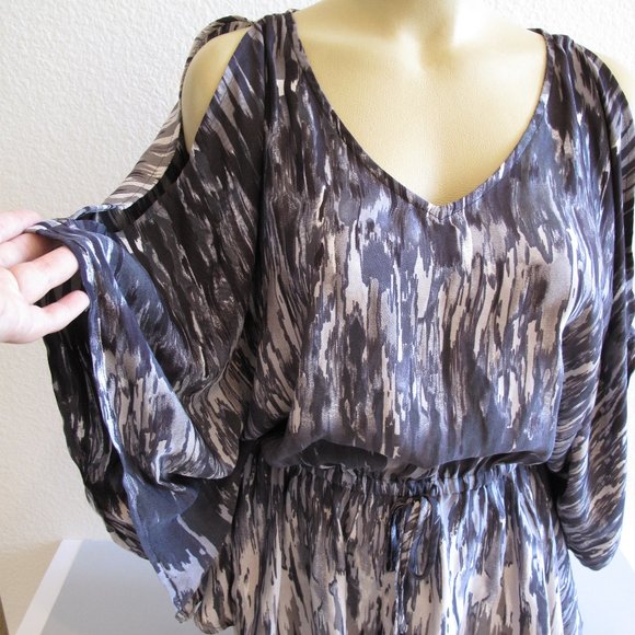 EXPRESS Taupe Silky Blouse with Open Shoulders - Picture 6 of 12